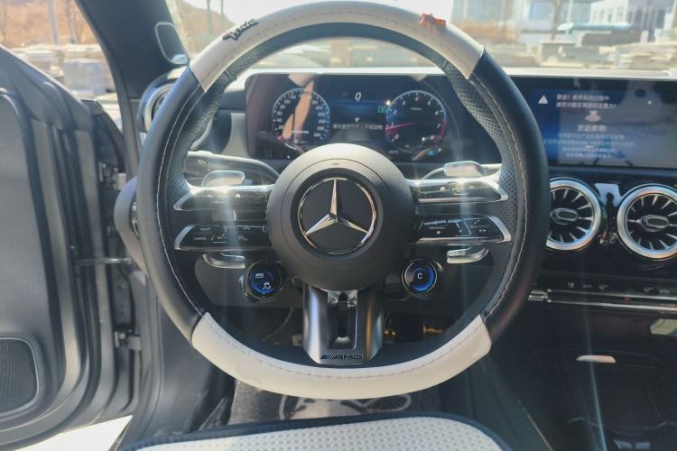 Used Mercedes-Benz CLA AMG 2024 AMG CLA 35 4MATIC Steering Wheel