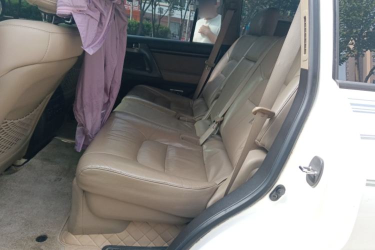 Used Toyota Land Cruiser 2010 4.0L Automatic VX Left Rear Seat