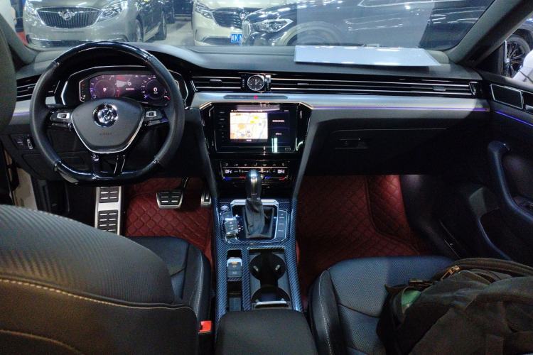 Used Volkswagen FAW-Volkswagen CC 2020 330TSI Glamour Edition China VI Standard Center Console