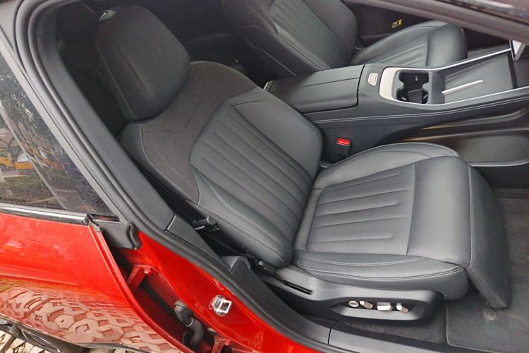 Used ONVO L60 2024 60 kWh All-Wheel Drive