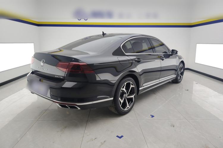 Used Volkswagen Magotan 2023 2 Million Units Limited Edition 330TSI DSG Leading Version