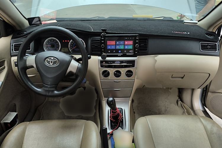Used Toyota Corolla EX 2013 1.6L Manual Luxury Edition Center Console