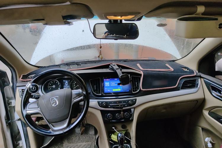 Used Baojun 730 2016 1.5L Manual Comfort Version 7 Seats China V Emission Standard
