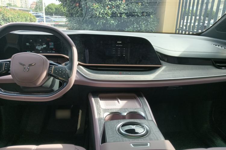 Used Hongqi Tiangong 08 2025 680 Ultra Four-Wheel-Drive Version
