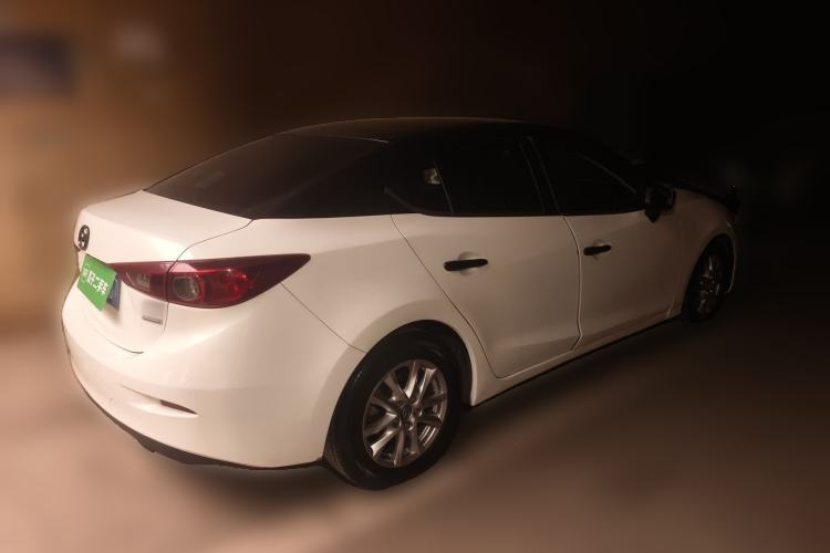 Used Mazda 3 Axela 2016 Sedan 1.5L Automatic Comfort Model
