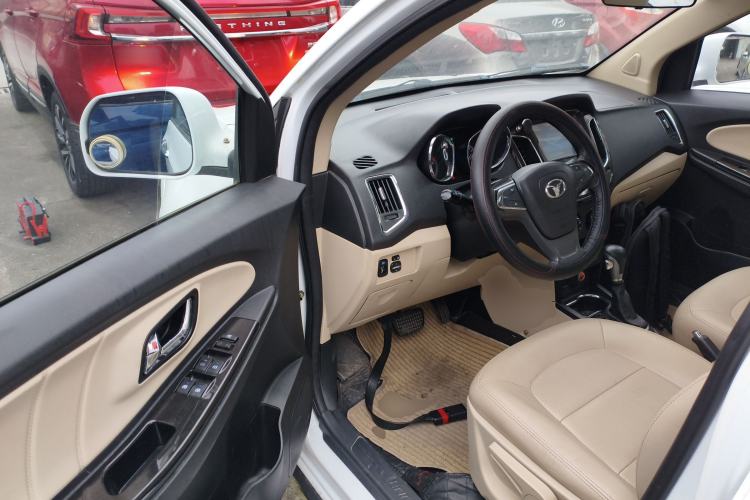 Used FAW Yingzhi G3 2015 1.5L CVT Zhihao Edition Driver Seat