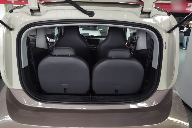 Used Baojun KiWi EV 2023 Smart Luxury Edition Lithium Iron Phosphate Trunk