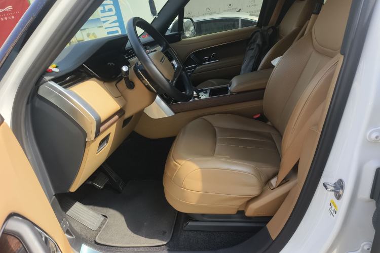 Used Land Rover Range 2023 3.0 L6 360 PS Grand Edition
