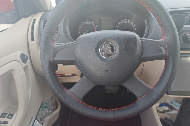 Used Skoda Fabia 2014 1.4L Automatic Crystal Edition
