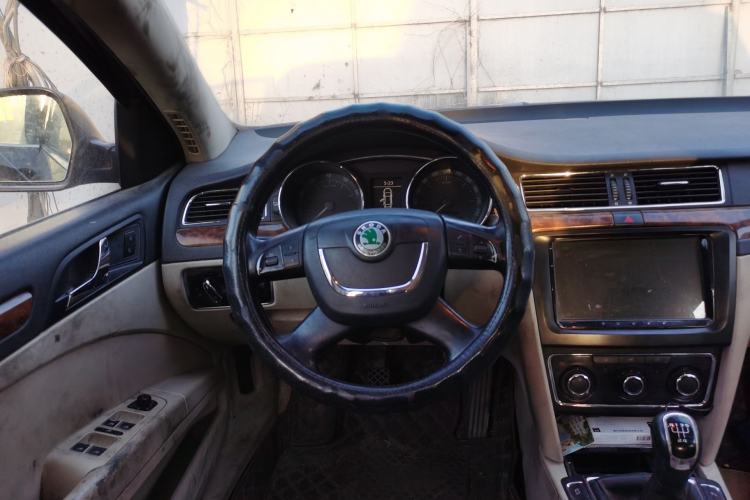 Used Skoda Superb 2012 1.8TSI Manual Elegant Edition
