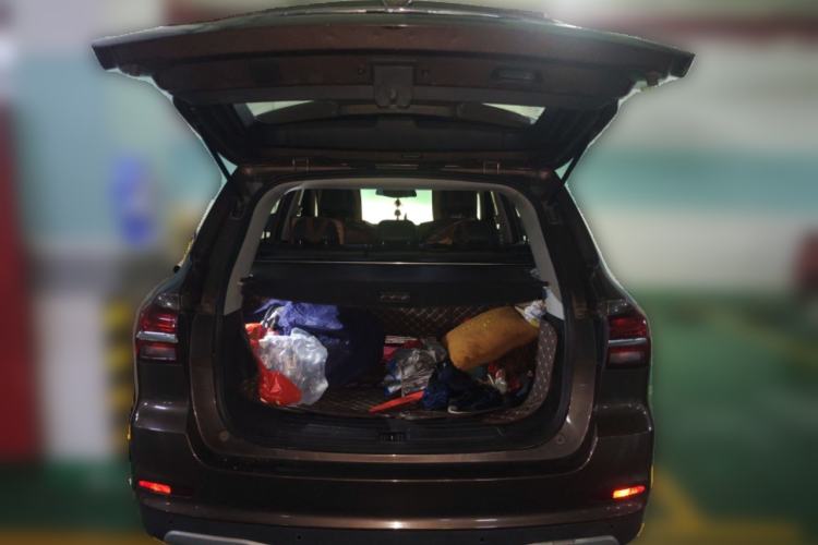 Used Roewe RX5 2016 20T Two-Wheel Drive Manual Flagship Edition Trunk