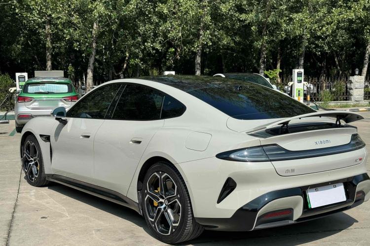 Used Xiaomi Auto SU7 2024 Four-Wheel Drive Ultra-Long Range Advanced Intelligent Driving Max Edition