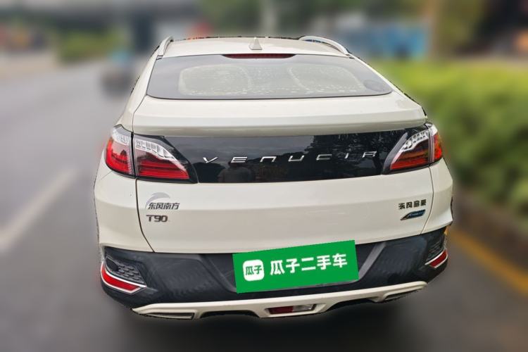 Used Venucia T90 2017 2.0L CVT Smart Edition
