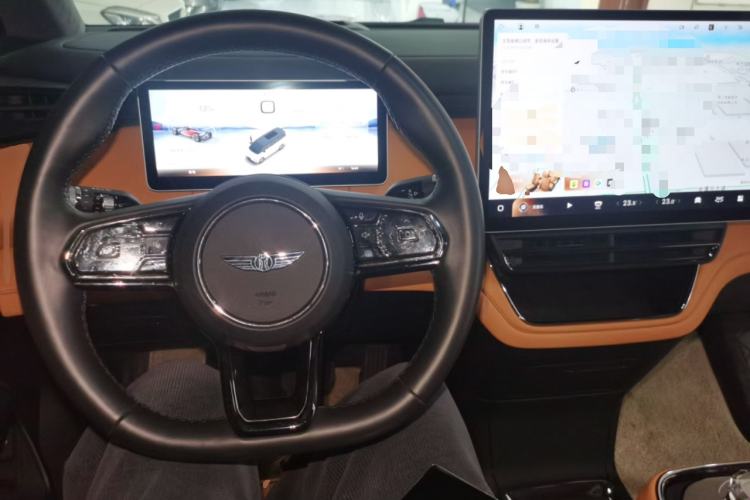 Used Geely Galaxy LEVC L380 2024 140-Degree 6-Seater All-Wheel-Drive Ultra
