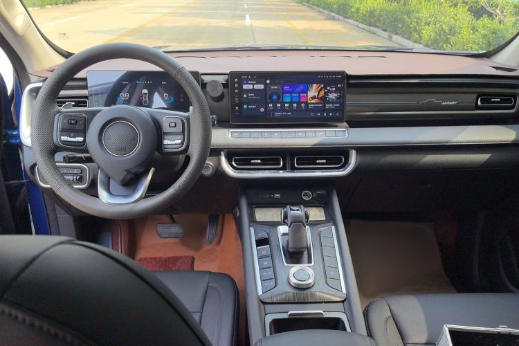 Used Great Wall Poer 2023 2.0T Passenger Version Automatic Diesel 4x4 Comfort Trim – GW4D20M