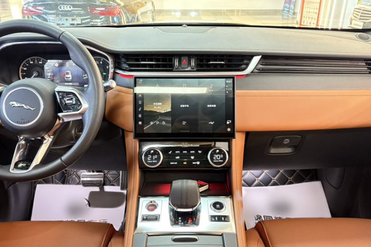 Used Jaguar F-PACE 2022 P250 R-Dynamic BLACK
