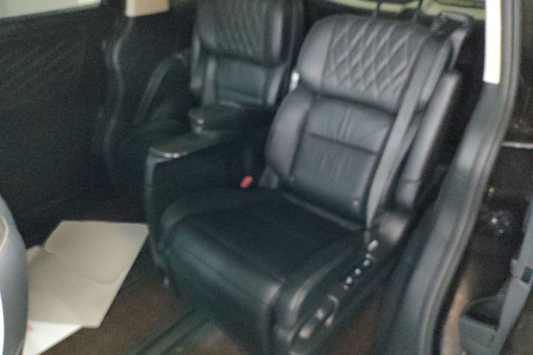 Used Honda Elysion 2019 2.0L Hybrid Luxury Edition