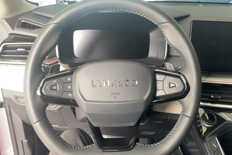 Used Lynk & Co 06 2023 Remix 1.5T Shero