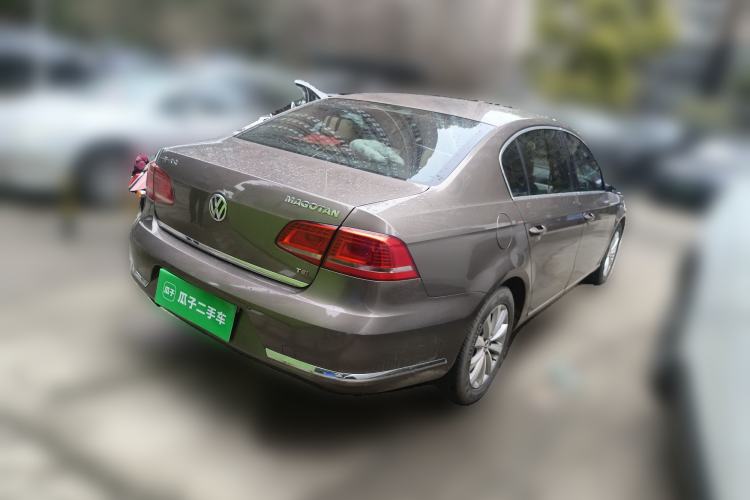 Used Volkswagen Magotan 2012 Revised Version 1.8TSI Leading Edition Rear Right 45 Deg