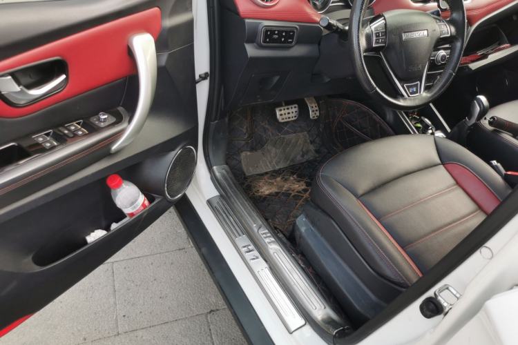 Used Haval H1 2016 Blue Label 1.5L AMT Urban Model Driver Seat