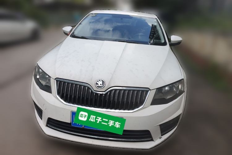 Used Skoda Octavia 2017 1.6L Manual Front-Wheel-Drive Version Front