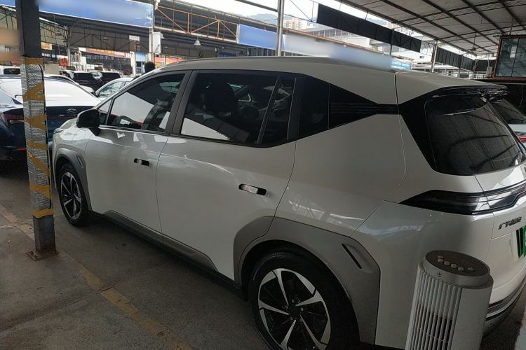 Used AION Y 2023 Plus 510 Smart Edition