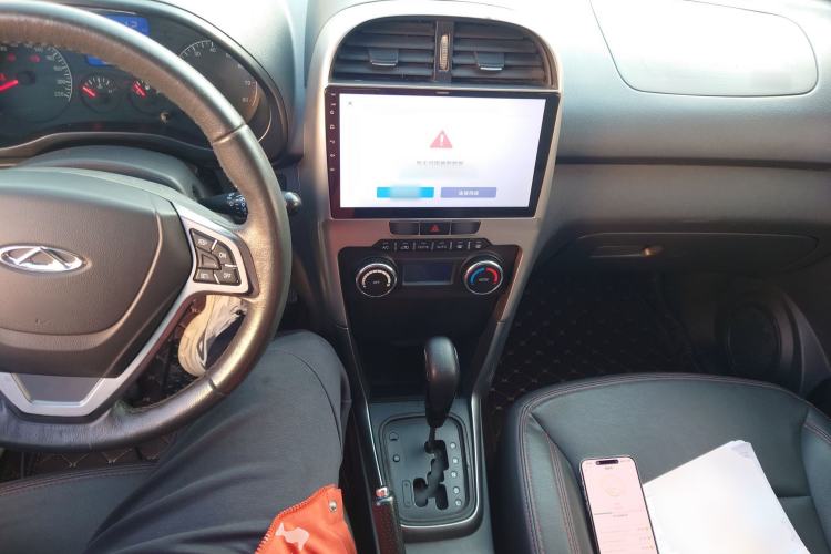 Used Chery Tiggo 3 2015 1.6L CVT ZhiShang Commemorative Edition