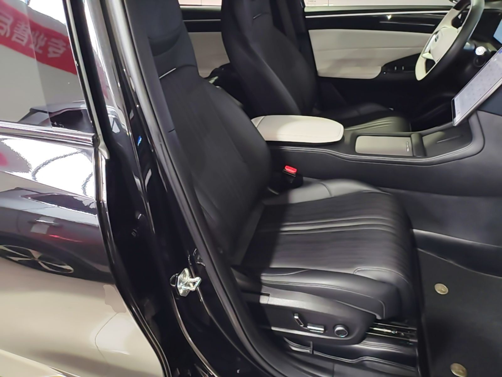 Geely Galaxy L7 2023 1.5T 115 km PLUS — снимка 19