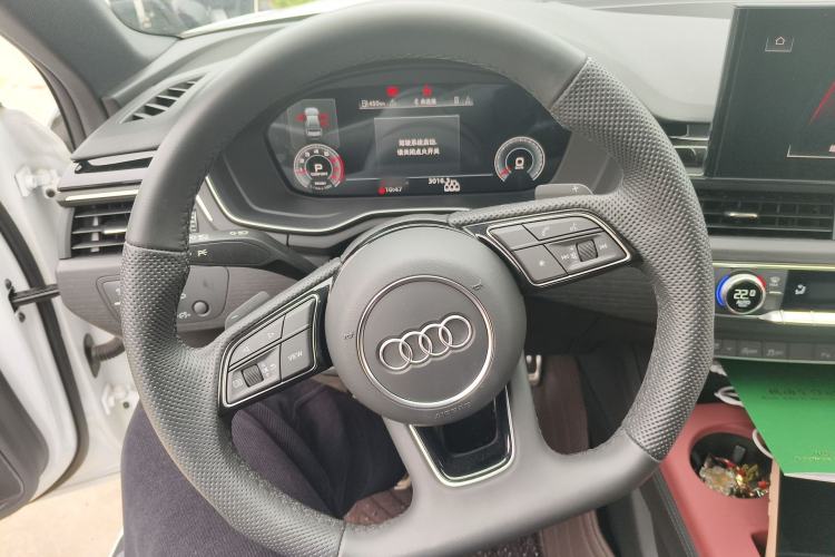 Used Audi A4L 2024 40 TFSI Luxury Dynamic Edition
