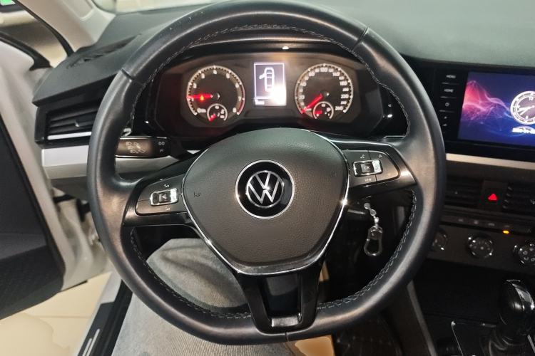 Used Volkswagen Bora 2021 1.5L Automatic Fashionable Smart Connectivity Version Steering Wheel