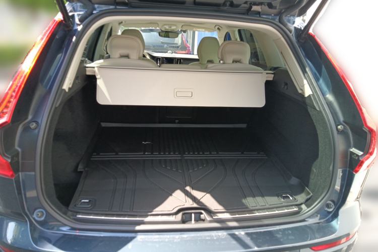 Used Volvo XC60 New Energy 2024 T8 Plug-in Hybrid Long-Range All-Wheel Drive Smart Luxury Edition