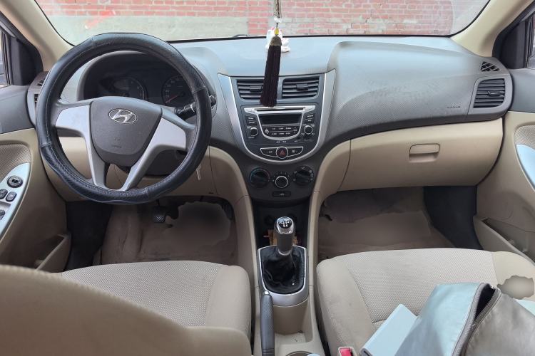 Used Hyundai Verna (older generation) 2010 Sedan 1.4L Manual Comfort GS
