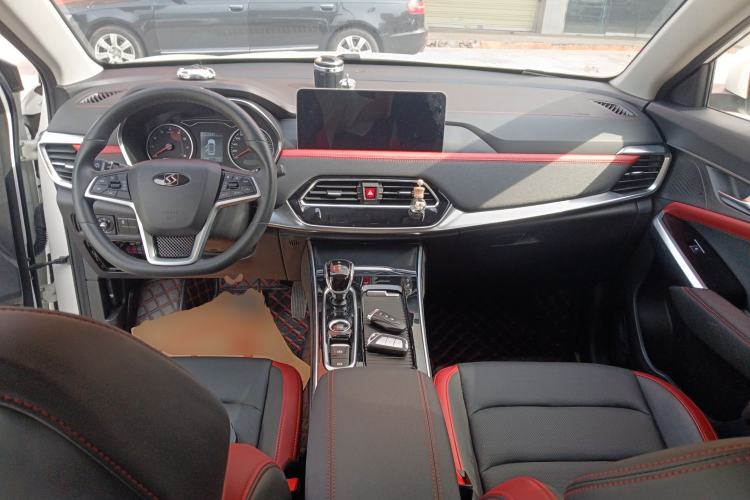 Used SOL X8 2021 300T DCT Leading Smart Connectivity Version 7 Seats
