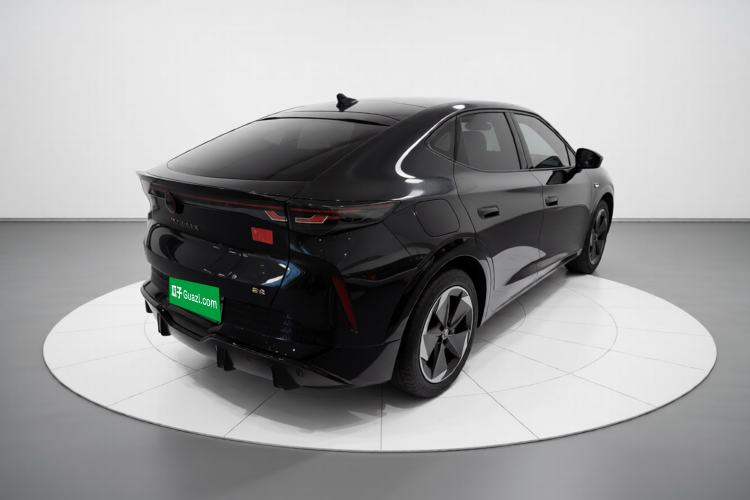 Used Volkswagen ID.UNYX 2024 Pro Long-Range Version Rear Right 45 Deg