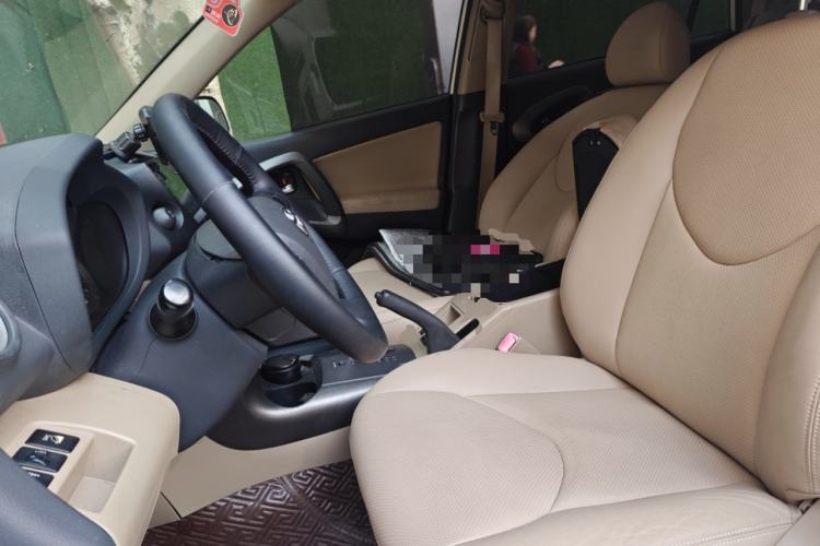 Used Toyota RAV4 2011 2.4L Automatic 4x4 Supreme Edition