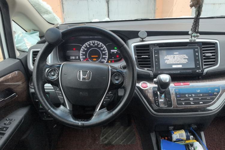 Used Honda Odyssey 2015 Revised Version 2.4L Supreme Edition
