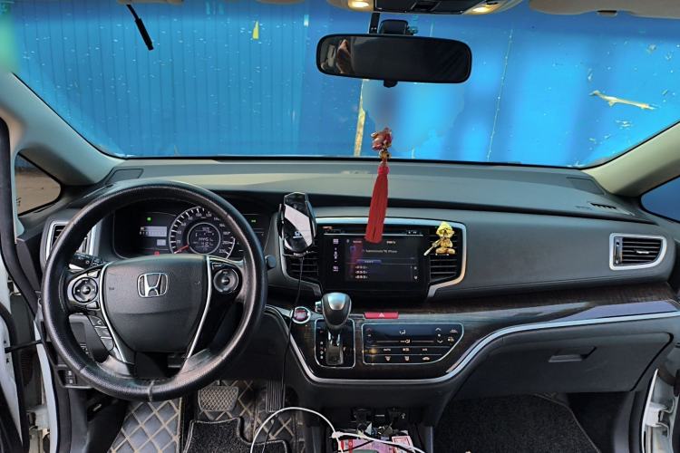 Used Honda Odyssey 2015 Updated Version 2.4L Smart Edition Center Console