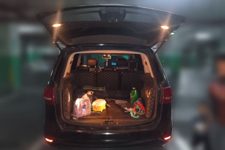 Used Volkswagen Sharan 2014 2.0 TSI Standard Model Trunk