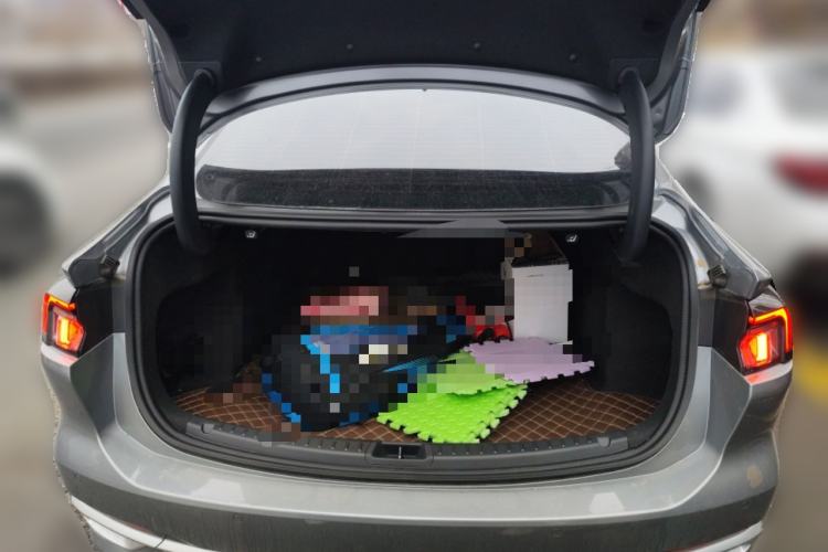 Used Ford Mondeo 2025 2.0T EcoBoost Luxury Version Trunk