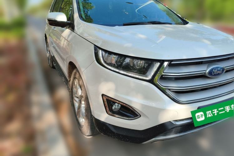Used Ford Edge 2016 EcoBoost 245 Four-Wheel Drive Titanium Edition 7-Seater Front Right 45 Deg