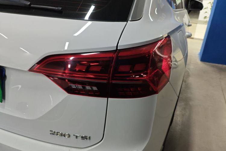 Used Volkswagen Tayron 2022 280TSI Two-Wheel Drive Luxury Smart Connectivity Version