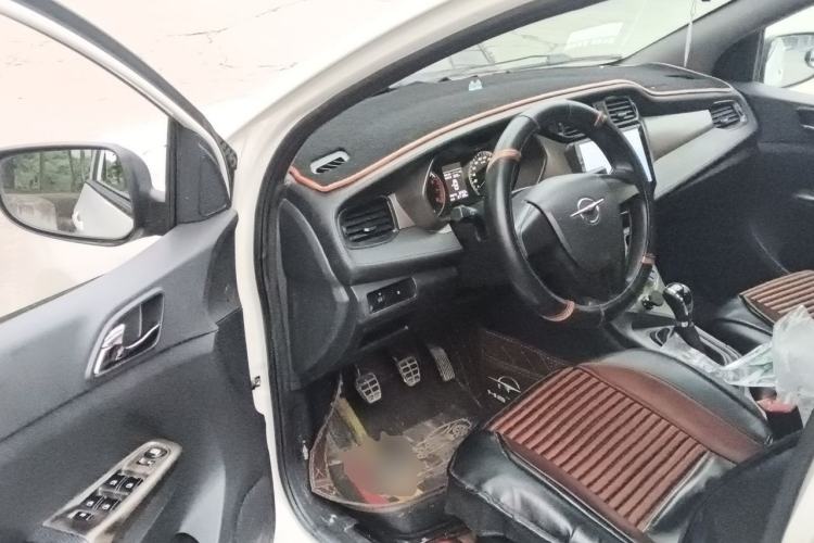 Used Haima M3 2017 1.5L Manual Fashion Edition
