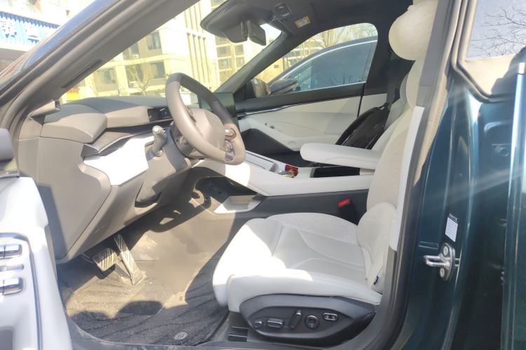 Used XPeng P7 2025 Model—702 Long Range Ultra
