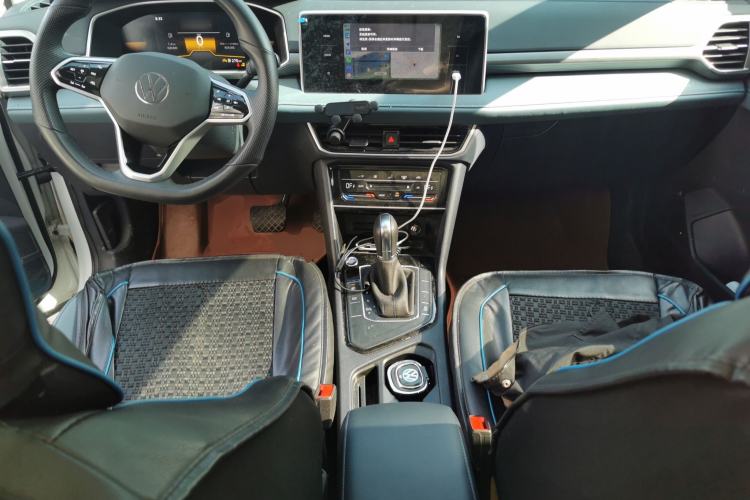 Used Volkswagen Tharu 2023 300TSI Two-Wheel-Drive Moonlight Edition Center Console