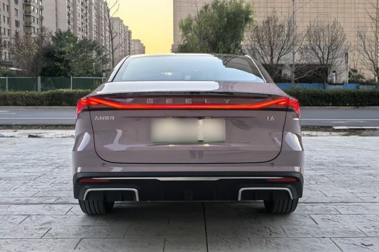 Used Geely Galaxy L6 2024 125km Creative Edition
