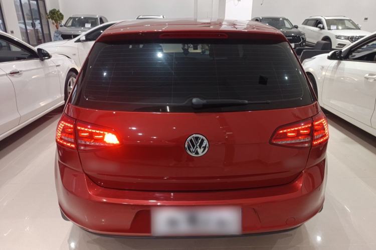 Used Volkswagen Golf 2016 1.6L Automatic Fashion Model