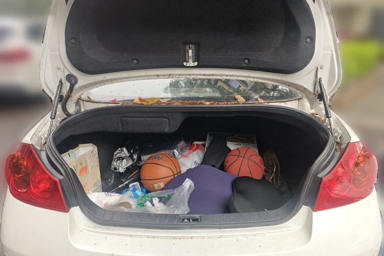 Used Infiniti G Series 2010 G25 Sedan Sport Edition Trunk