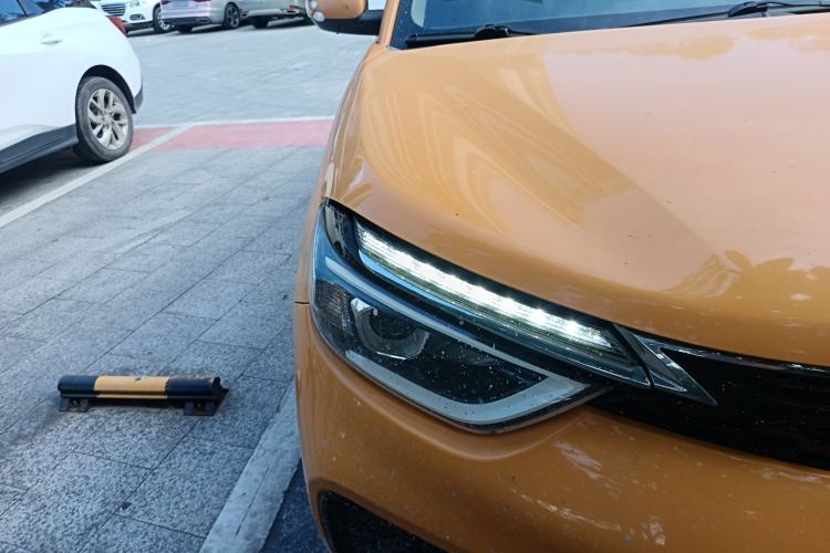 Used Dongfeng Aeolus AX4 2017 1.6L DCT Trendy Style
