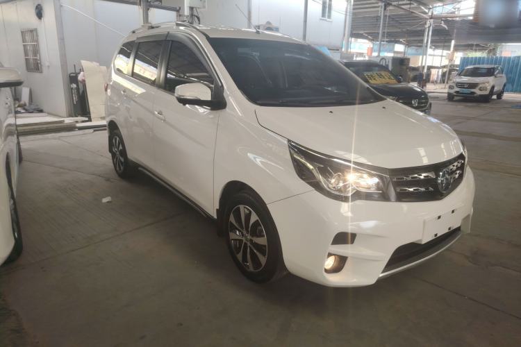 Used Venucia M50V 2017 1.6L XL CVT Luxury Edition