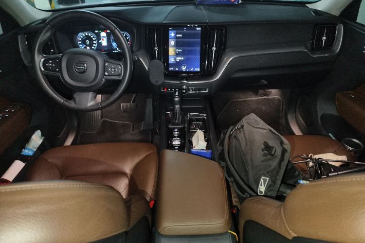 Used Volvo XC60 2019 T5 4x4 Smart Edition China V Standard